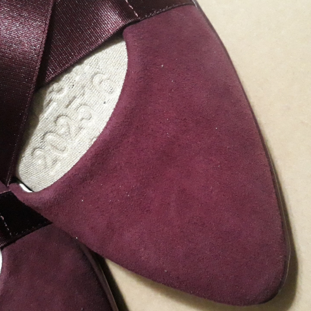 Burgundy Ballet Style  Suede Flats Sz 8.5 - Picture 5 of 16